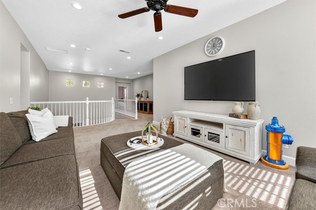 Detail Gallery Image 41 of 55 For 29231 Black Pine Way, Saugus,  CA 91390 - 6 Beds | 4/1 Baths