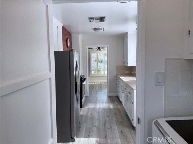 Detail Gallery Image 13 of 33 For 6857 Chimineas, Reseda,  CA 91335 - 3 Beds | 1 Baths