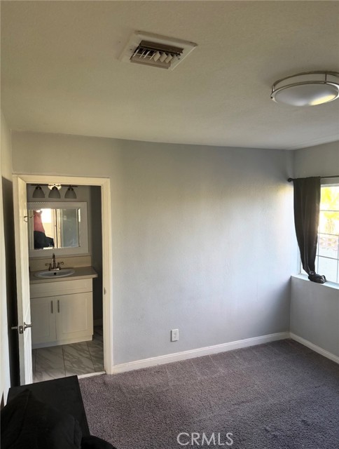 Detail Gallery Image 2 of 6 For 6427 Klump, North Hollywood,  CA 91606 - 4 Beds | 3 Baths