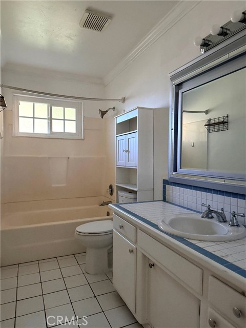 Detail Gallery Image 14 of 20 For 1701 Victoria, Fullerton,  CA 92831 - 5 Beds | 3 Baths