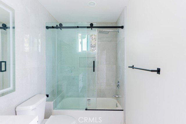 128 S Harper Avenue, Los Angeles CA: https://media.crmls.org/medias/c72e708a-5bea-454e-9392-e9fd10718261.jpg