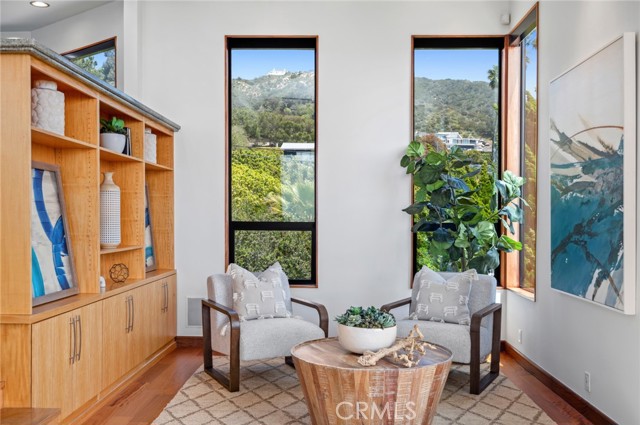 Detail Gallery Image 7 of 31 For 31532 Valido Rd, Laguna Beach,  CA 92651 - 4 Beds | 4/1 Baths
