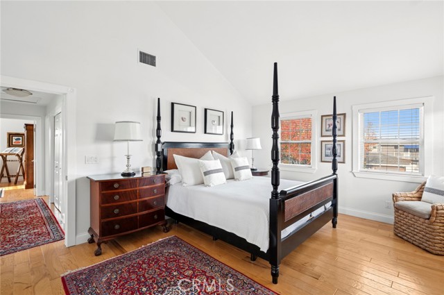 Detail Gallery Image 13 of 28 For 201 E 21st St, Costa Mesa,  CA 92627 - 3 Beds | 2/1 Baths