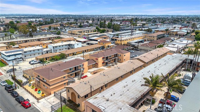 14906 Lemoli Avenue, Gardena CA: https://media.crmls.org/medias/c72f96c8-f3d1-42e2-a93a-b85b42e98e67.jpg
