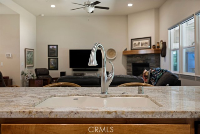 10 Harmony Park Circle, Chico CA: https://media.crmls.org/medias/c72feb1e-cfbb-4718-ba3a-9e49b7f754d8.jpg