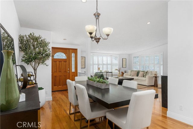 Nice manufactured wood floors.