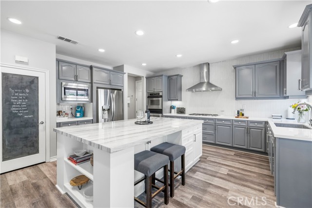 Detail Gallery Image 22 of 75 For 24981 Greensbrier, Stevenson Ranch,  CA 91381 - 5 Beds | 4 Baths