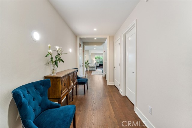 Detail Gallery Image 4 of 28 For 117 Reflection, Irvine,  CA 92620 - 4 Beds | 3/1 Baths