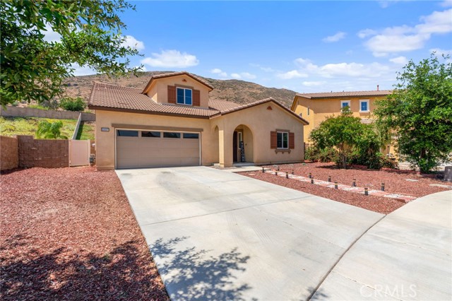 33007 Cattle Drive, Winchester CA: https://media.crmls.org/medias/c732fe06-e75e-47e4-bdc6-19e39b894c2d.jpg