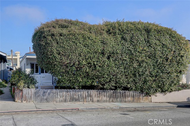 Detail Gallery Image 34 of 39 For 216 Monterey Bld, Hermosa Beach,  CA 90254 - 3 Beds | 2 Baths