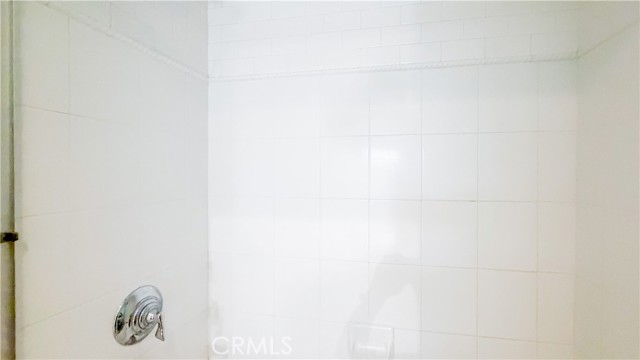 10623 Moorpark photo 21