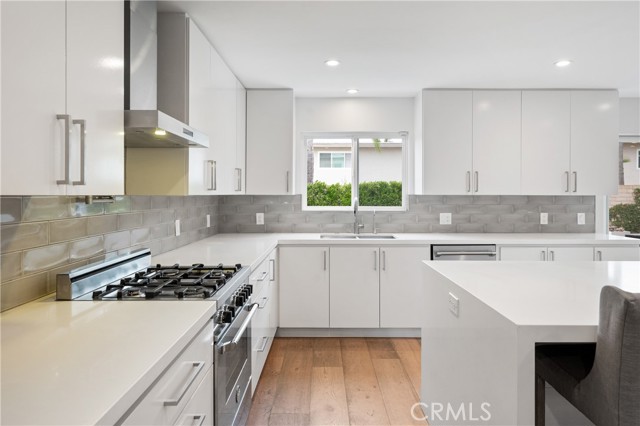 15441 Alsace Circle, Irvine CA: https://media.crmls.org/medias/c7335667-f921-4616-9aef-4dbc943ce75e.jpg