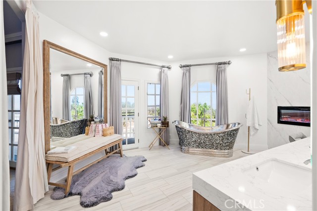 Detail Gallery Image 38 of 75 For 1331 Hidden Springs Dr, Corona,  CA 92881 - 7 Beds | 6/2 Baths