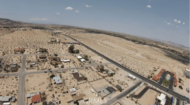 6549 Bullion Avenue, 29 Palms CA: https://media.crmls.org/medias/c73400b0-6c60-40a7-857f-9a93a15fdd41.jpg