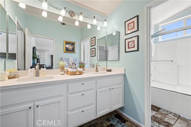 29508 Alyssum Lane, Canyon Country CA: https://media.crmls.org/medias/c73450fc-a133-42a6-98bc-6015a565e94c.jpg
