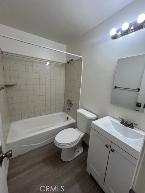 Detail Gallery Image 4 of 6 For 1922 1924 Bunker, South El Monte,  CA 91733 - 3 Beds | 1 Baths