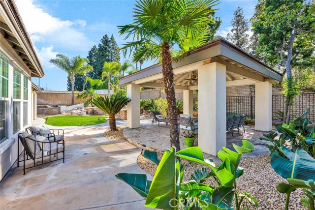 Detail Gallery Image 24 of 33 For 18888 Dry Creek Rd, Yorba Linda,  CA 92886 - 3 Beds | 4 Baths