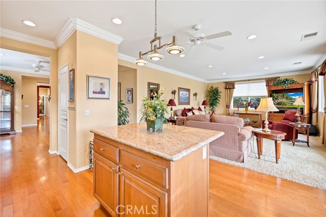 Detail Gallery Image 10 of 40 For 8061 Mickelson Way, Hemet,  CA 92545 - 2 Beds | 2 Baths