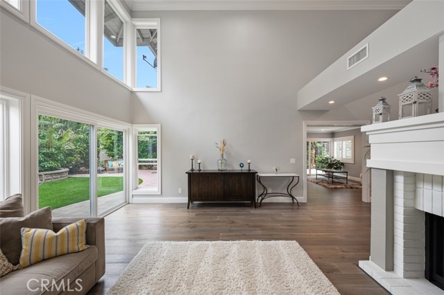 1119 San Jose, Costa Mesa CA: https://media.crmls.org/medias/c736a5ae-7a1b-4bfe-875b-2bdd2df2f75d.jpg