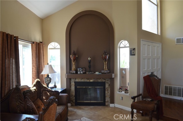 25592 Aragon Way, Yorba Linda CA: https://media.crmls.org/medias/c736af7a-ef9e-443d-91bf-27fcc5c94b68.jpg