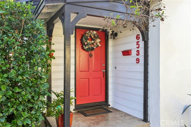 Detail Gallery Image 6 of 47 For 6539 Blucher Ave, Van Nuys,  CA 91406 - 3 Beds | 2 Baths