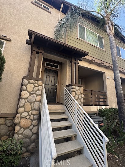 Detail Gallery Image 2 of 19 For 1523 Ledgestone Ln, Pomona,  CA 91767 - 3 Beds | 3 Baths