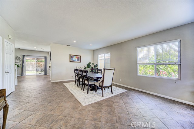 Detail Gallery Image 9 of 38 For 37361 Stellarview Ave, Murrieta,  CA 92563 - 5 Beds | 3 Baths