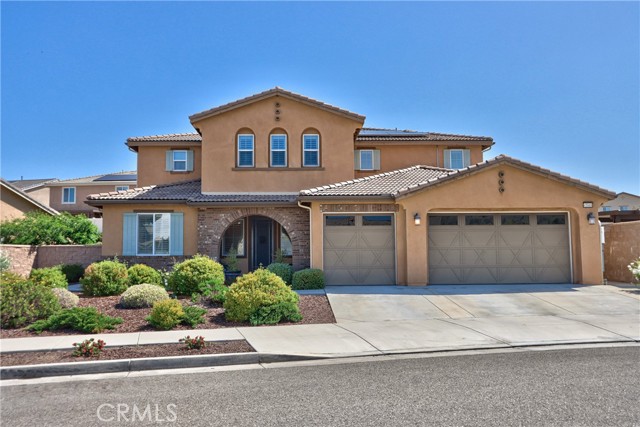 Detail Gallery Image 2 of 73 For 45668 Nora Cir, Temecula,  CA 92592 - 5 Beds | 4/1 Baths