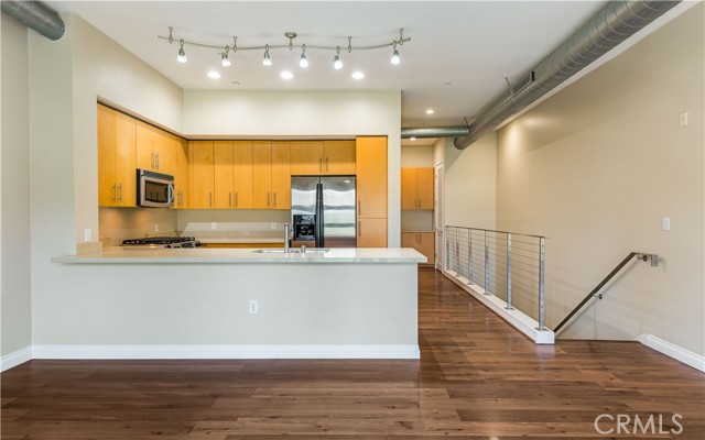 133 The Promenade N, Long Beach CA: https://media.crmls.org/medias/c7396c13-2329-4edc-af00-e9918014122d.jpg