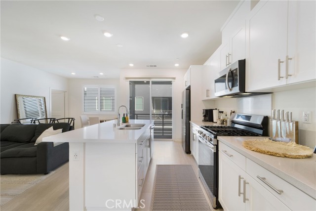 Detail Gallery Image 8 of 38 For 3640 S Allston Paseo #3,  Ontario,  CA 91761 - 1 Beds | 1/1 Baths