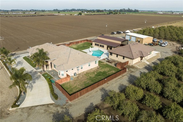 Detail Gallery Image 9 of 75 For 756 S Buhach Rd, Merced,  CA 95341 - 7 Beds | 5/1 Baths