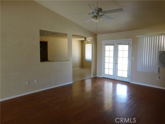 9330 Irene Avenue, California City CA: https://media.crmls.org/medias/c73abbca-70f3-46aa-a5c9-58c604373b67.jpg