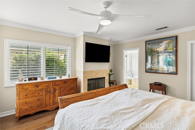 710 11th Street, Hermosa Beach CA: https://media.crmls.org/medias/c73b0c31-d643-4c87-bd8d-ce865803c84c.jpg