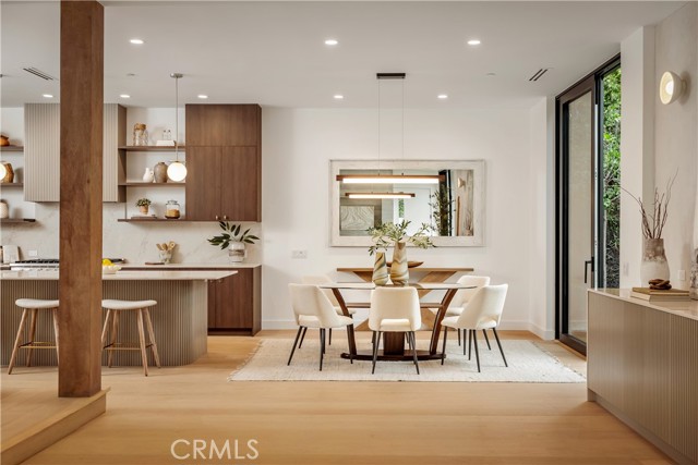 Image 6 of 22 For 8904 Hubbard St