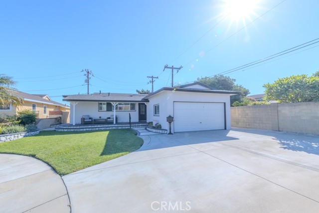 5820 Spahn Avenue, Lakewood, California 90713, 3 Bedrooms Bedrooms, ,2 BathroomsBathrooms,Single Family Residence,For Sale,Spahn,PW24219298