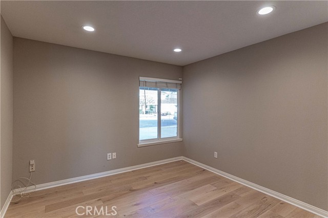 Detail Gallery Image 13 of 26 For 17341 Gibson Cir, Huntington Beach,  CA 92647 - 4 Beds | 3 Baths