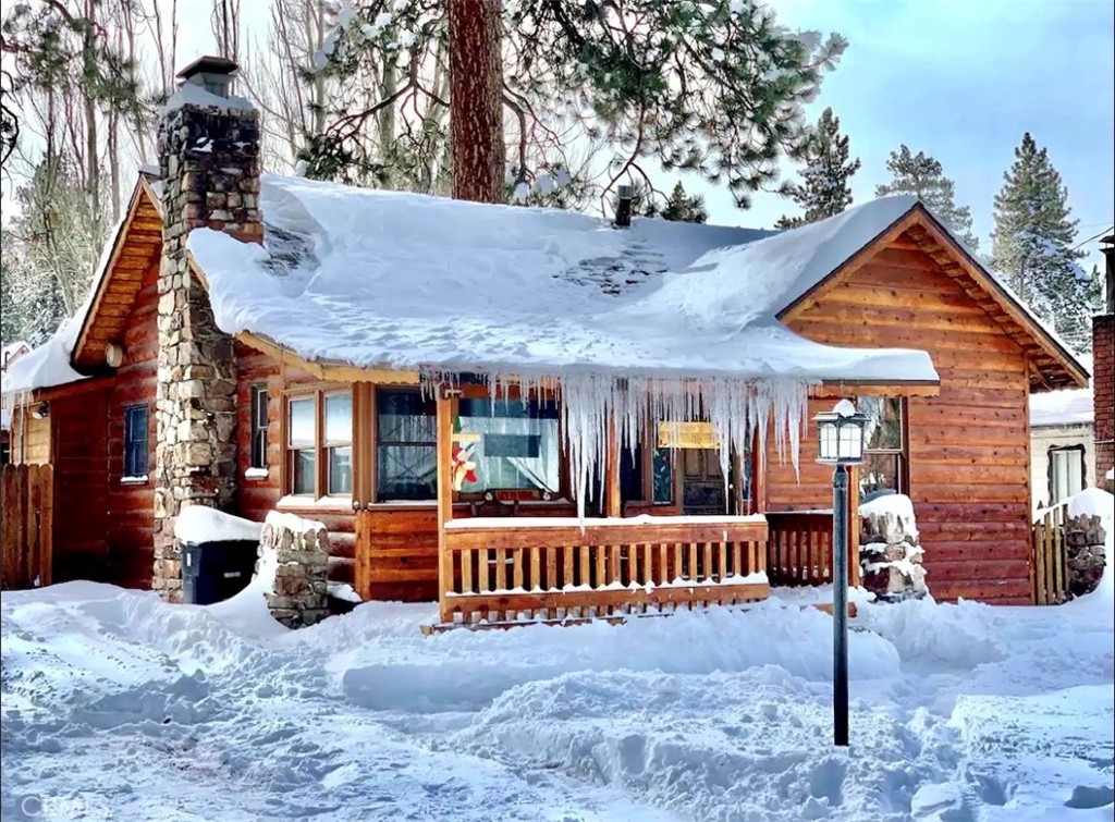 220 W Country Club