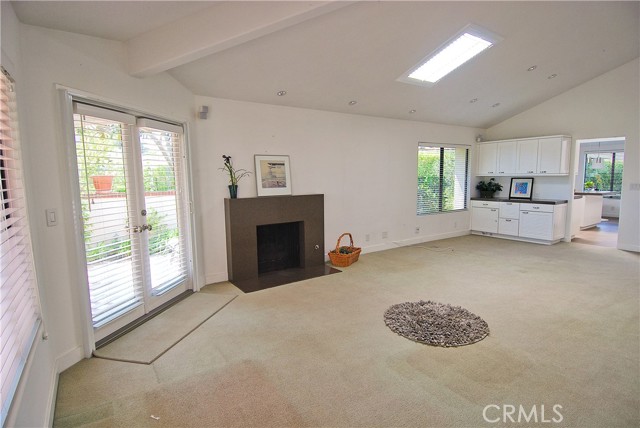 28 Fairway Drive, Manhattan Beach CA: https://media.crmls.org/medias/c73d4bce-7721-4e47-8db1-41d29295b7c8.jpg