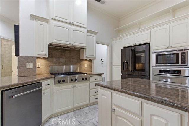 Image 13 of 66 For 2144 King Arthur Court