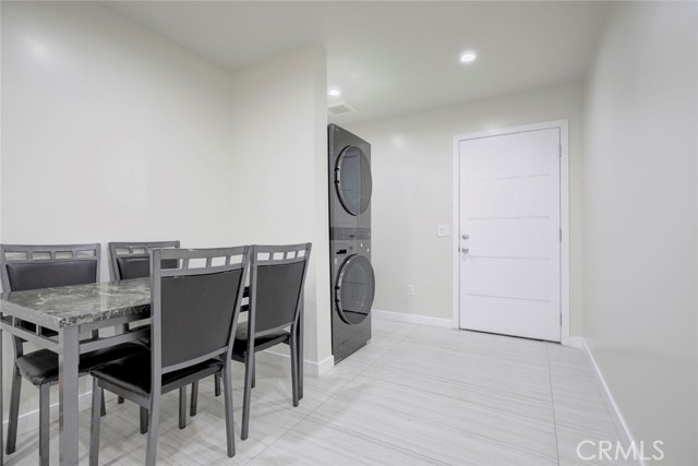 Detail Gallery Image 9 of 35 For 7711 Forsyth St, Tujunga,  CA 91042 - 4 Beds | 3 Baths