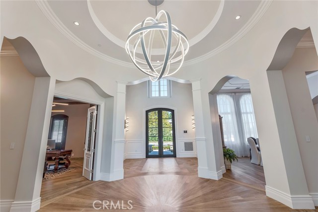 24100 HIDDEN RIDGE Road, Hidden Hills CA: https://media.crmls.org/medias/c73e2a5c-3fb9-45d9-8f82-48157875ae6b.jpg