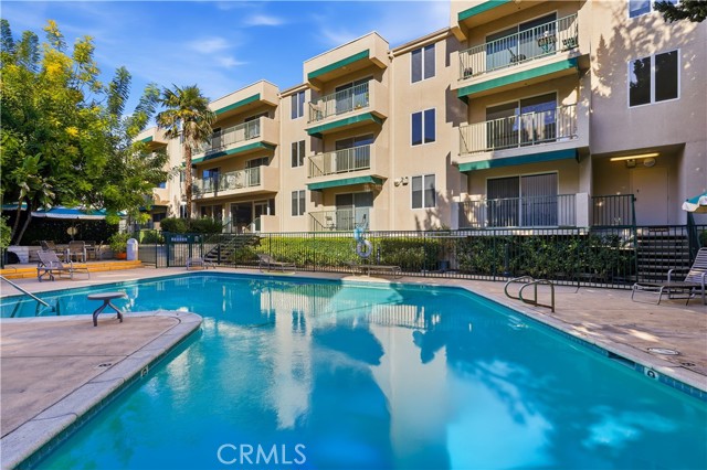 4501 Cedros Avenue, 330 photo 37