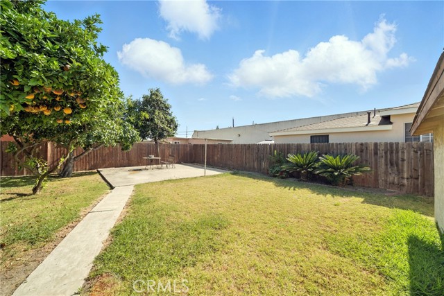 12218 Academy Way, Artesia CA: https://media.crmls.org/medias/c73ee0a7-8ff4-445f-ad83-4d86b4cebcf5.jpg