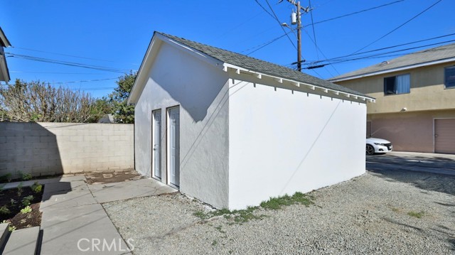 515 S Van Ness Avenue, Santa Ana CA: https://media.crmls.org/medias/c73f38d8-f8ec-44a8-a7fe-9fcb778abdea.jpg