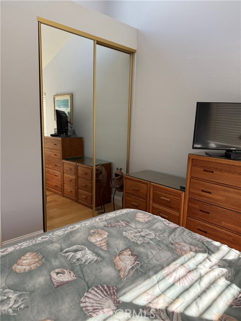305 21st Street, Huntington Beach CA: https://media.crmls.org/medias/c740bc61-c89c-40e1-b0fd-fb21d6d7f951.jpg