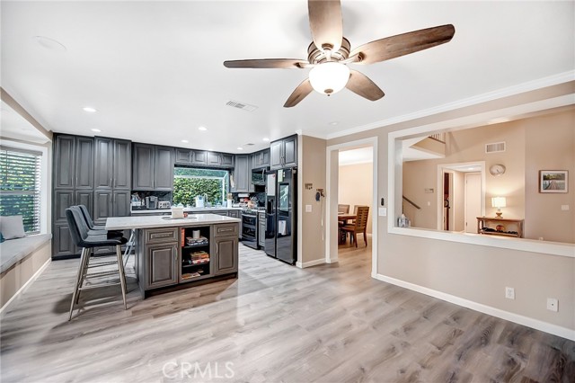 Detail Gallery Image 12 of 56 For 10 Valley Crest Rd, Simi Valley,  CA 93065 - 3 Beds | 2/1 Baths