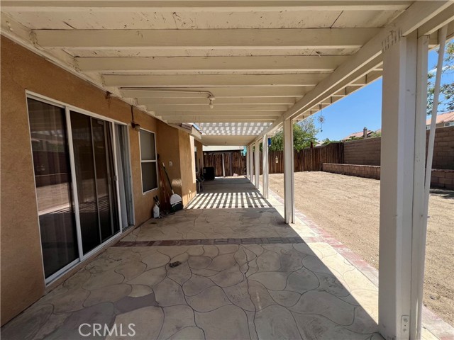 13633 Bentwood Street, Hesperia CA: https://media.crmls.org/medias/c7411e47-a240-4766-b4e9-158f259cf120.jpg