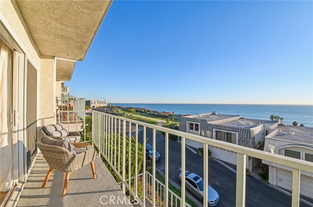 Detail Gallery Image 48 of 75 For 25912 Vista Dr, Dana Point,  CA 92624 - 3 Beds | 2/1 Baths