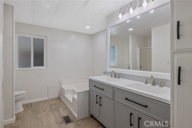 Detail Gallery Image 36 of 47 For 2400 W Midvalley Ave #S8,  Visalia,  CA 93277 - 2 Beds | 2 Baths
