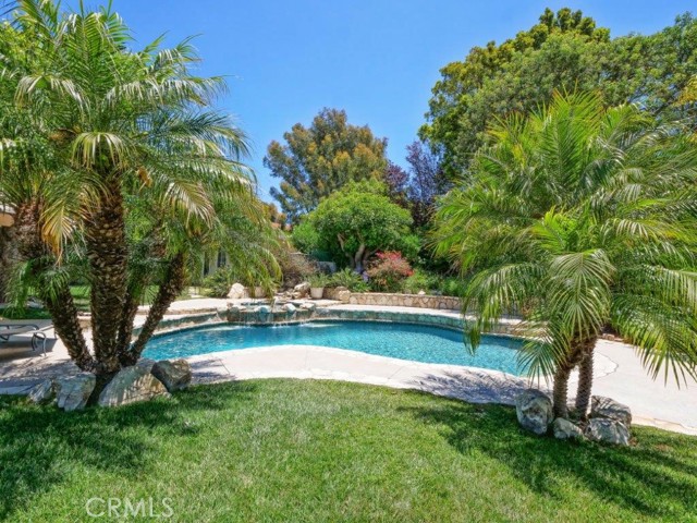 7 Country Meadow Road, Rolling Hills Estates, California 90274, 4 Bedrooms Bedrooms, ,3 BathroomsBathrooms,Residential,Sold,Country Meadow,PV22126276